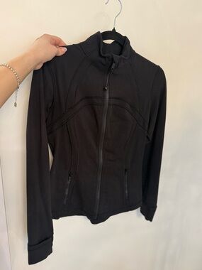 Lululemon jacket size 8